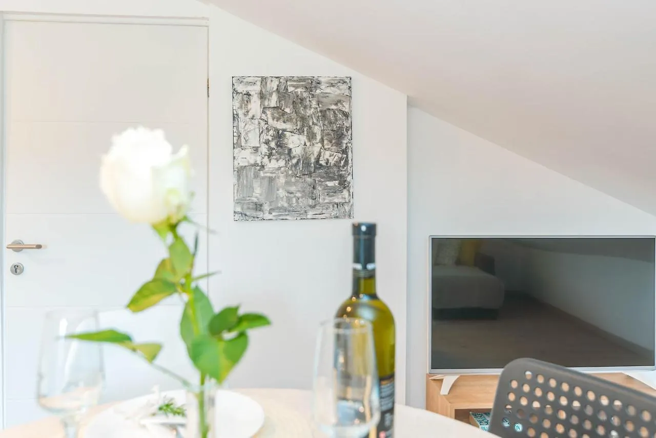 Apartment Egon Malinska